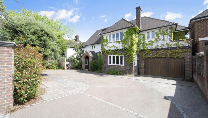 Coombe Lane West, Kingston Upon Thames, KT2