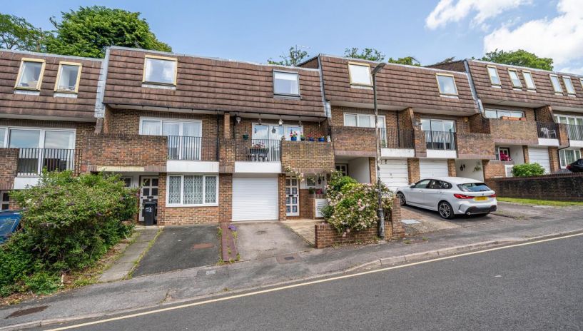 Heights Close, West Wimbledon, SW20